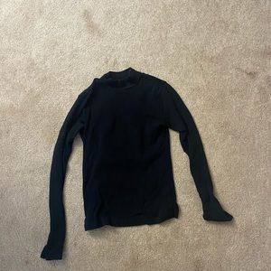 Black Brandy Melville turtleneck